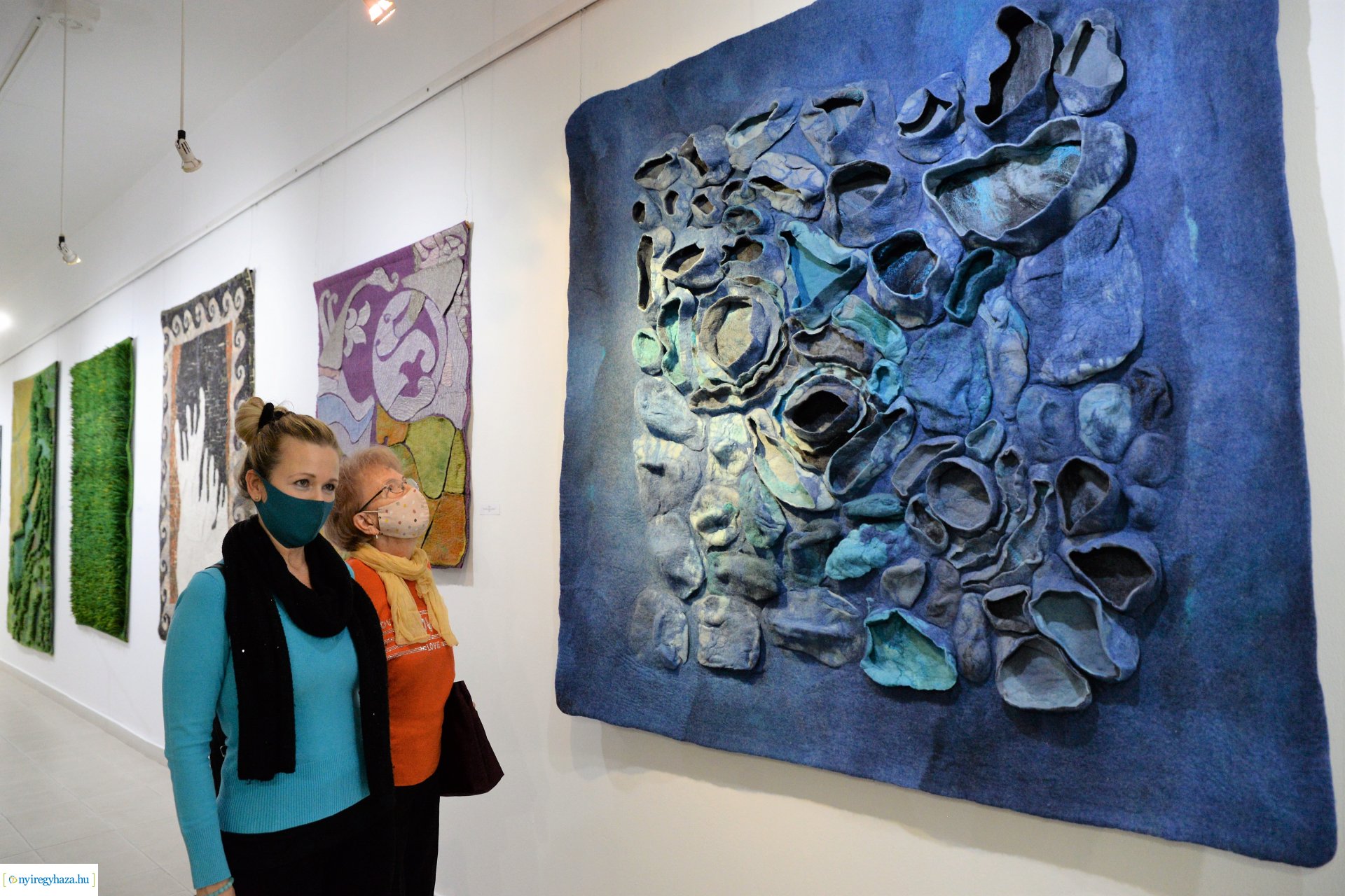 Időtlenség - Tóth Lívia DLA textilművész kiállítása