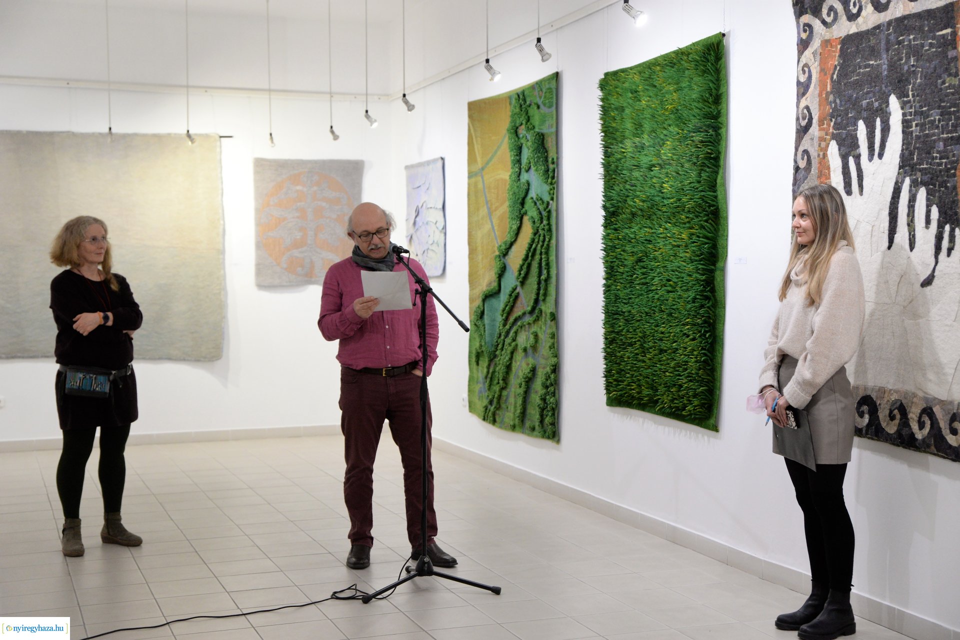 Időtlenség - Tóth Lívia DLA textilművész kiállítása