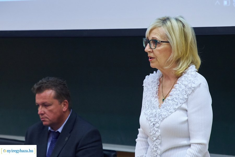 Ifjúság konferencia az egyetemen