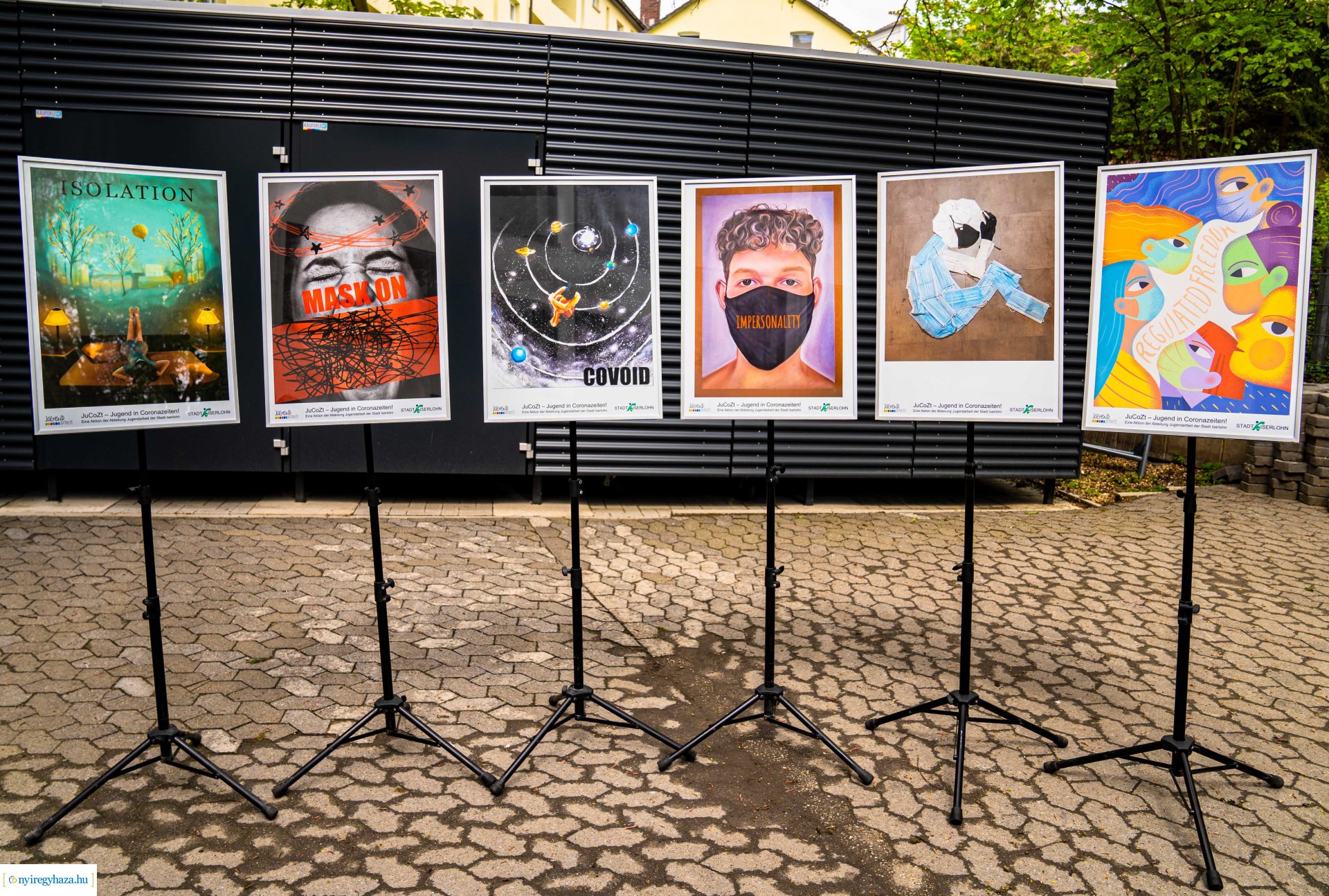 Ifjúság Koronaidőben (Fotók: Iserlohn város, digitalizált pályamunkák)