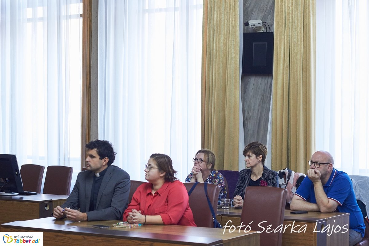 Ifjúsági kerekasztal 20191126