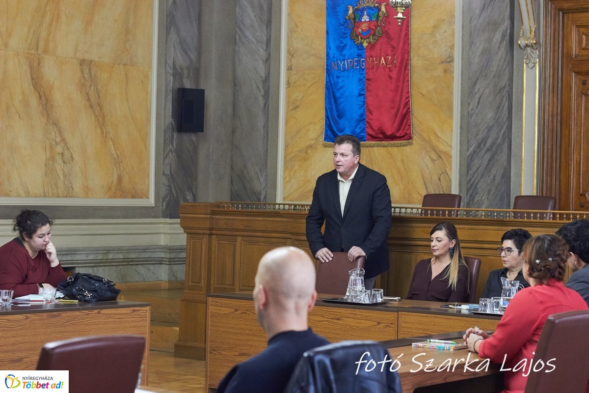 Ifjúsági kerekasztal 20191126