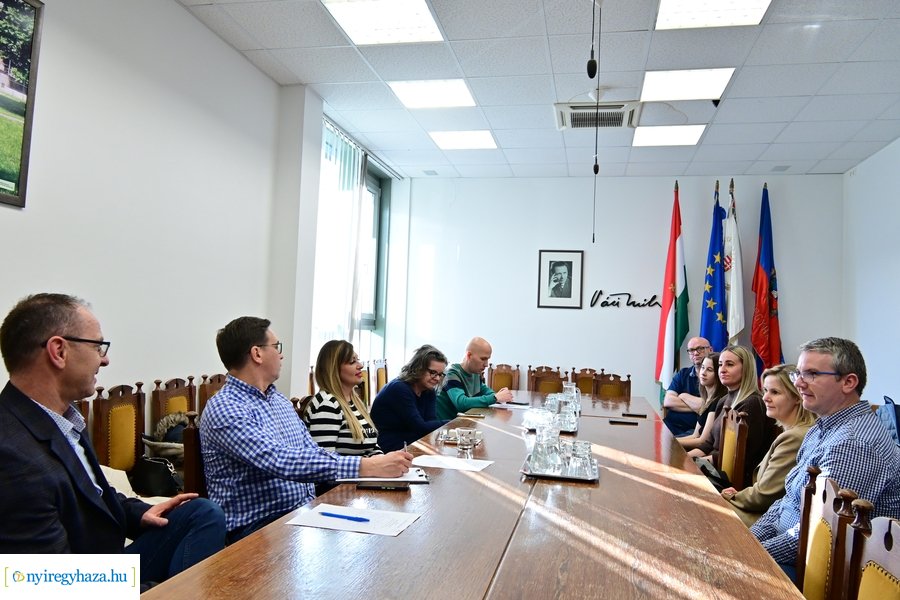 Ifjúsági kerekasztal 240206