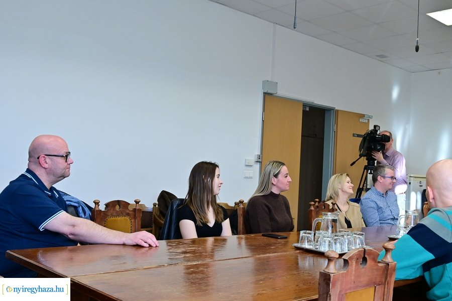 Ifjúsági kerekasztal 240206