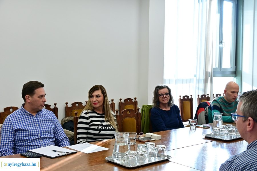 Ifjúsági kerekasztal 240206