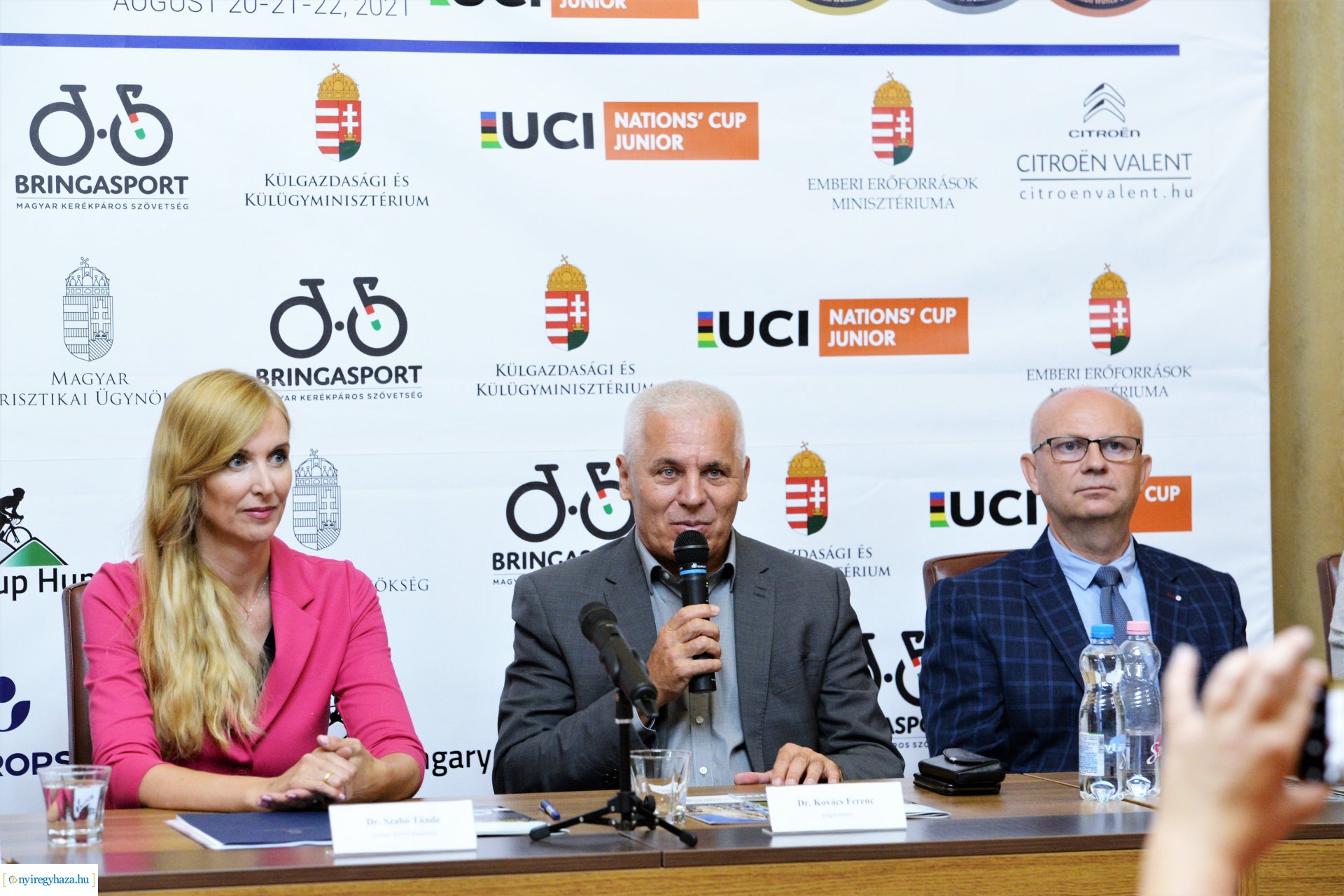 Ifjúsági Világkupa kerékpárverseny sajtótájékoztatója