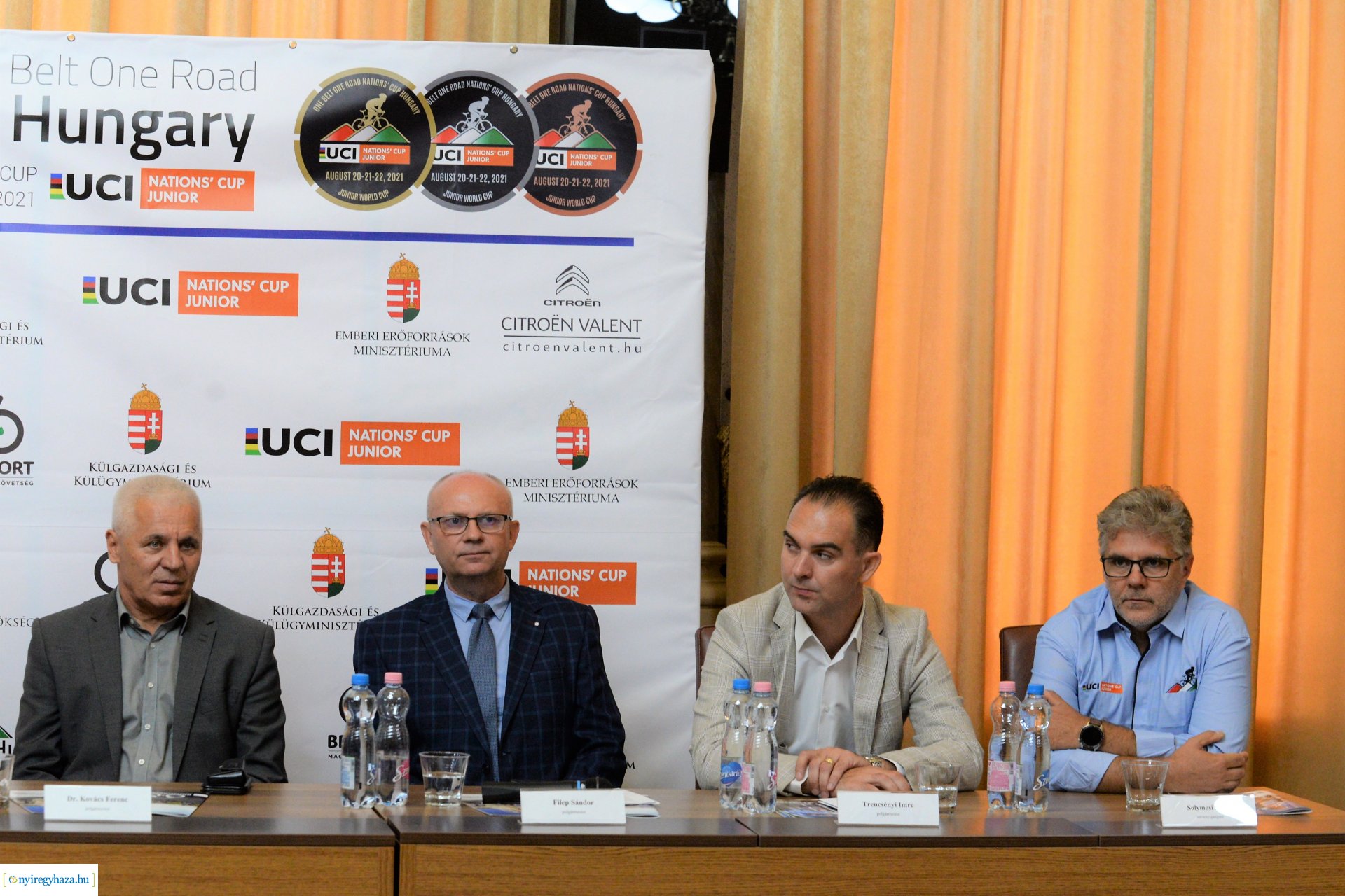 Ifjúsági Világkupa kerékpárverseny sajtótájékoztatója