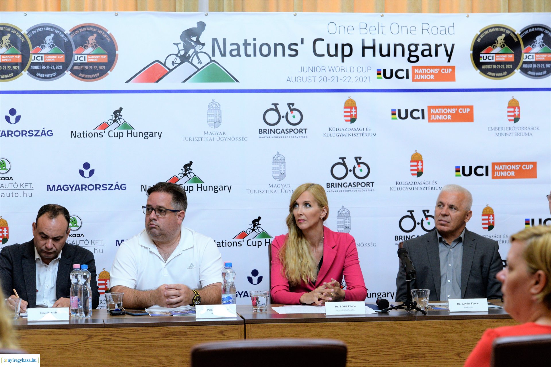 Ifjúsági Világkupa kerékpárverseny sajtótájékoztatója