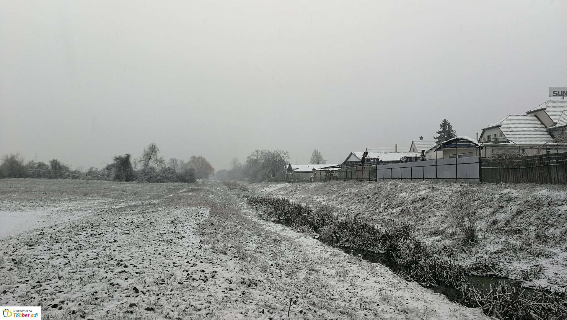 Így néz ki városunk az első hó lehullását követően – egyszerűen gyönyörű!