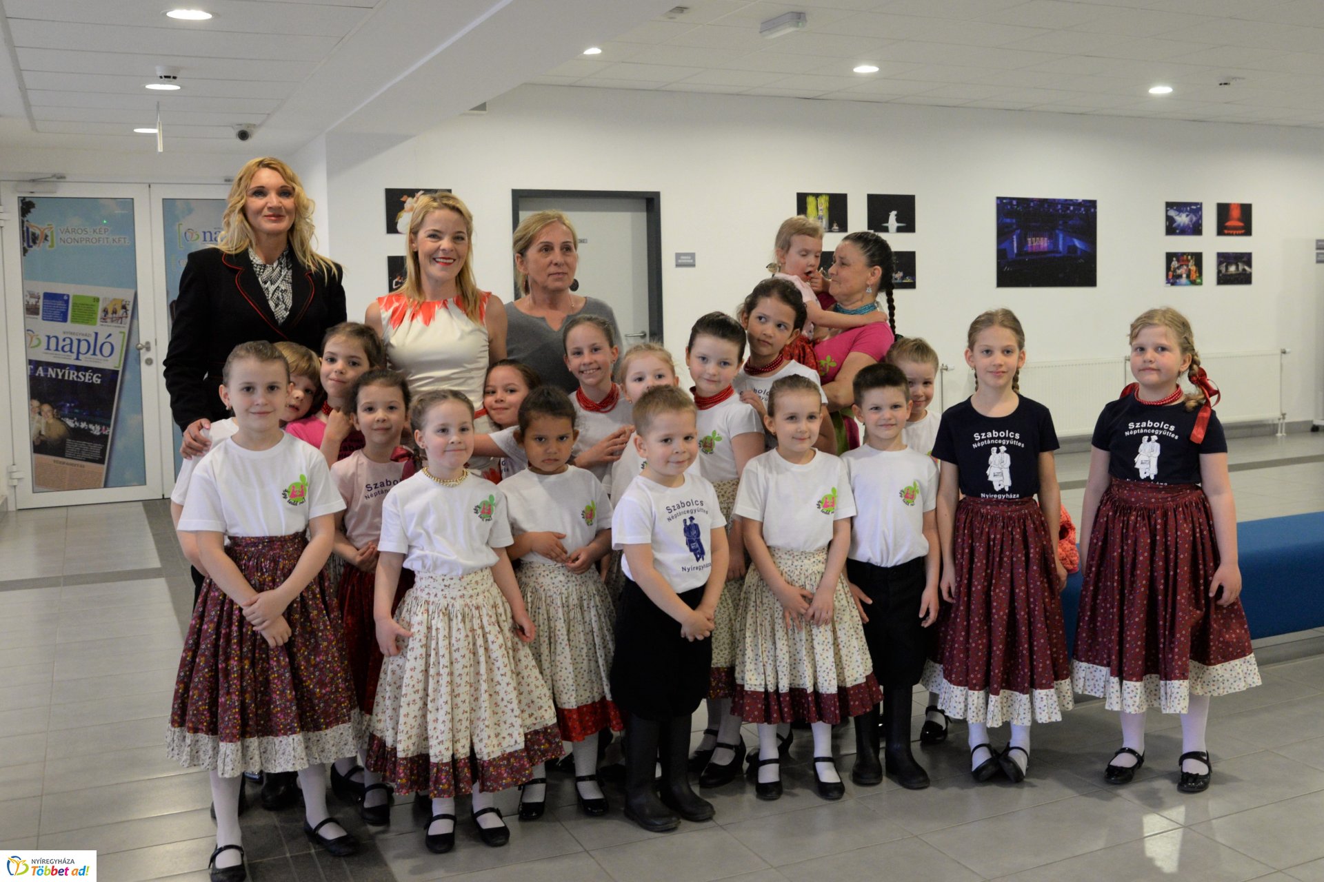 Így tedd rá! kötetbemutató és táncház