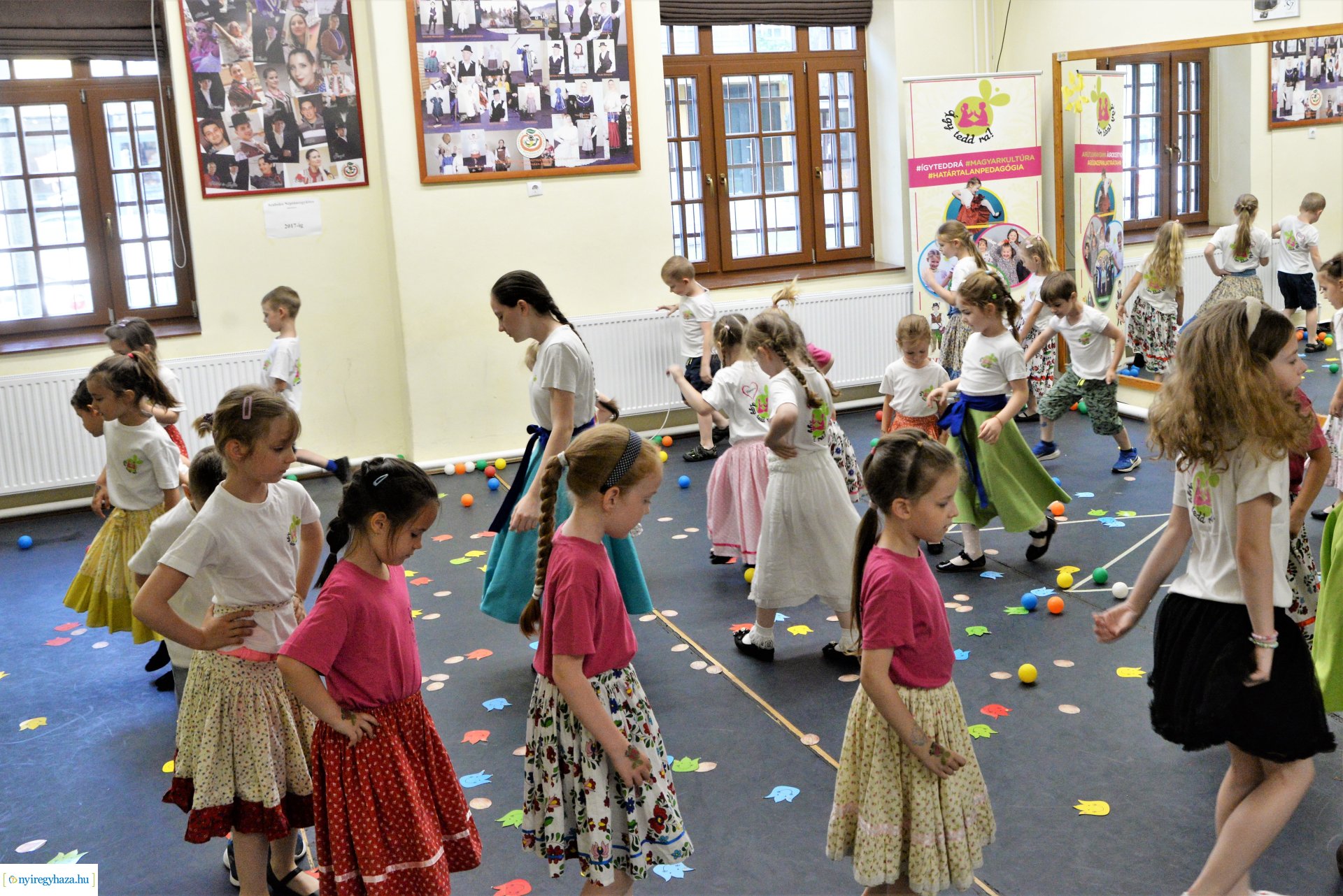 "Így tedd rá!" néptánc hét a Kölyökvárban