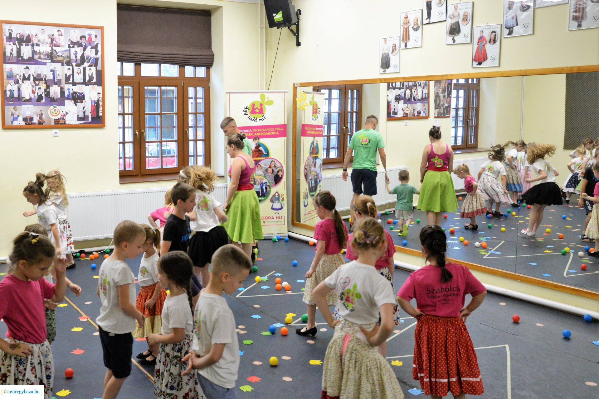 "Így tedd rá!" néptánc hét a Kölyökvárban