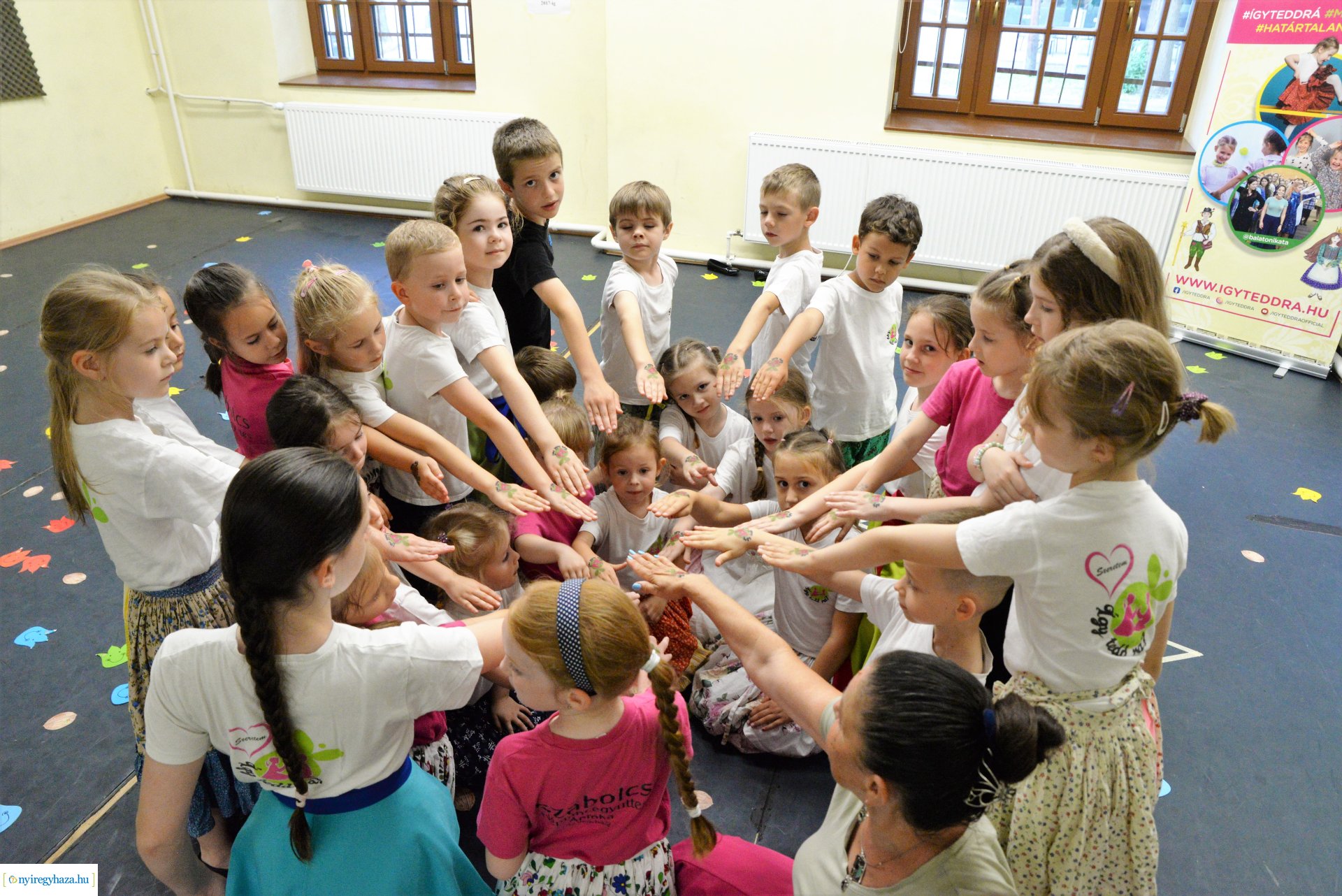 "Így tedd rá!" néptánc hét a Kölyökvárban