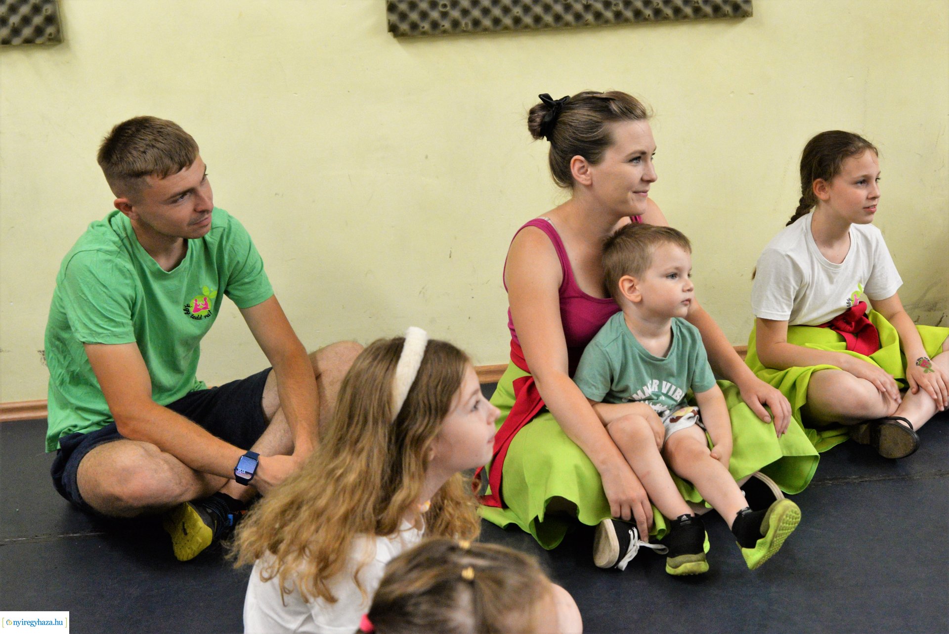 "Így tedd rá!" néptánc hét a Kölyökvárban