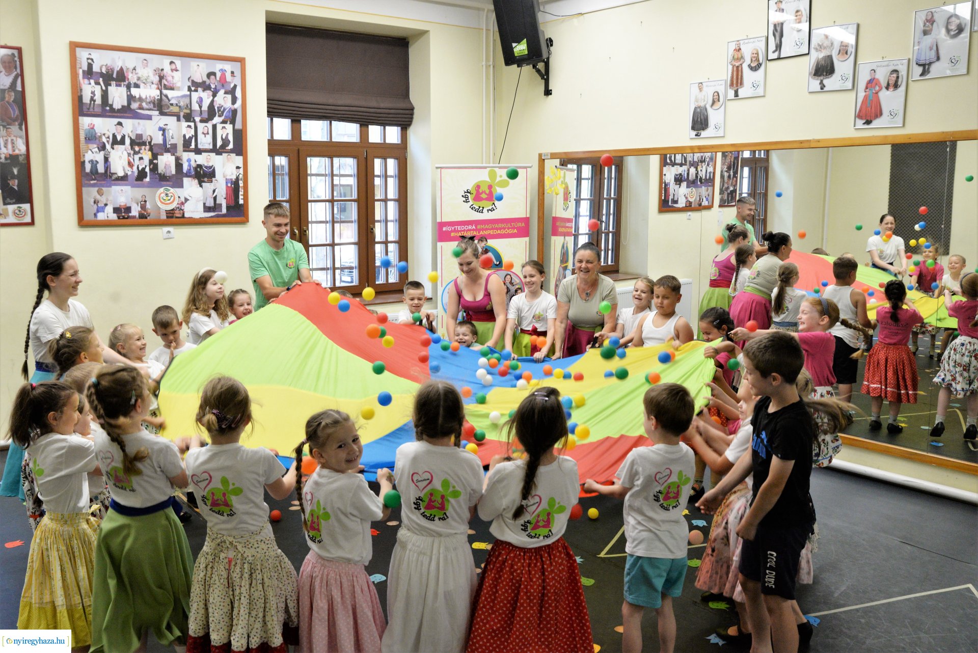 "Így tedd rá!" néptánc hét a Kölyökvárban