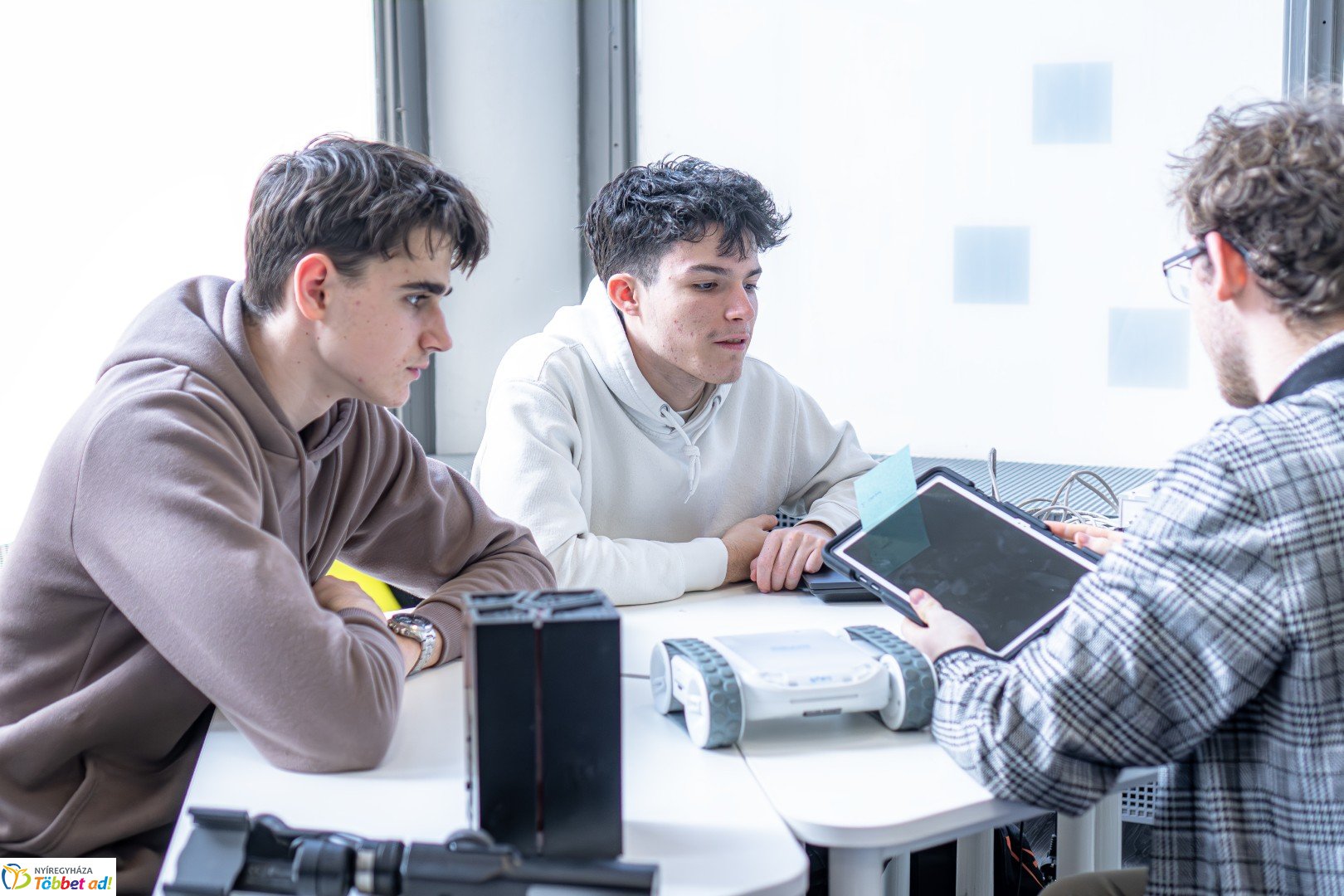 II. DKC ADVANCED robot verseny a Nyíregyházi Digitális Tudásközpontban