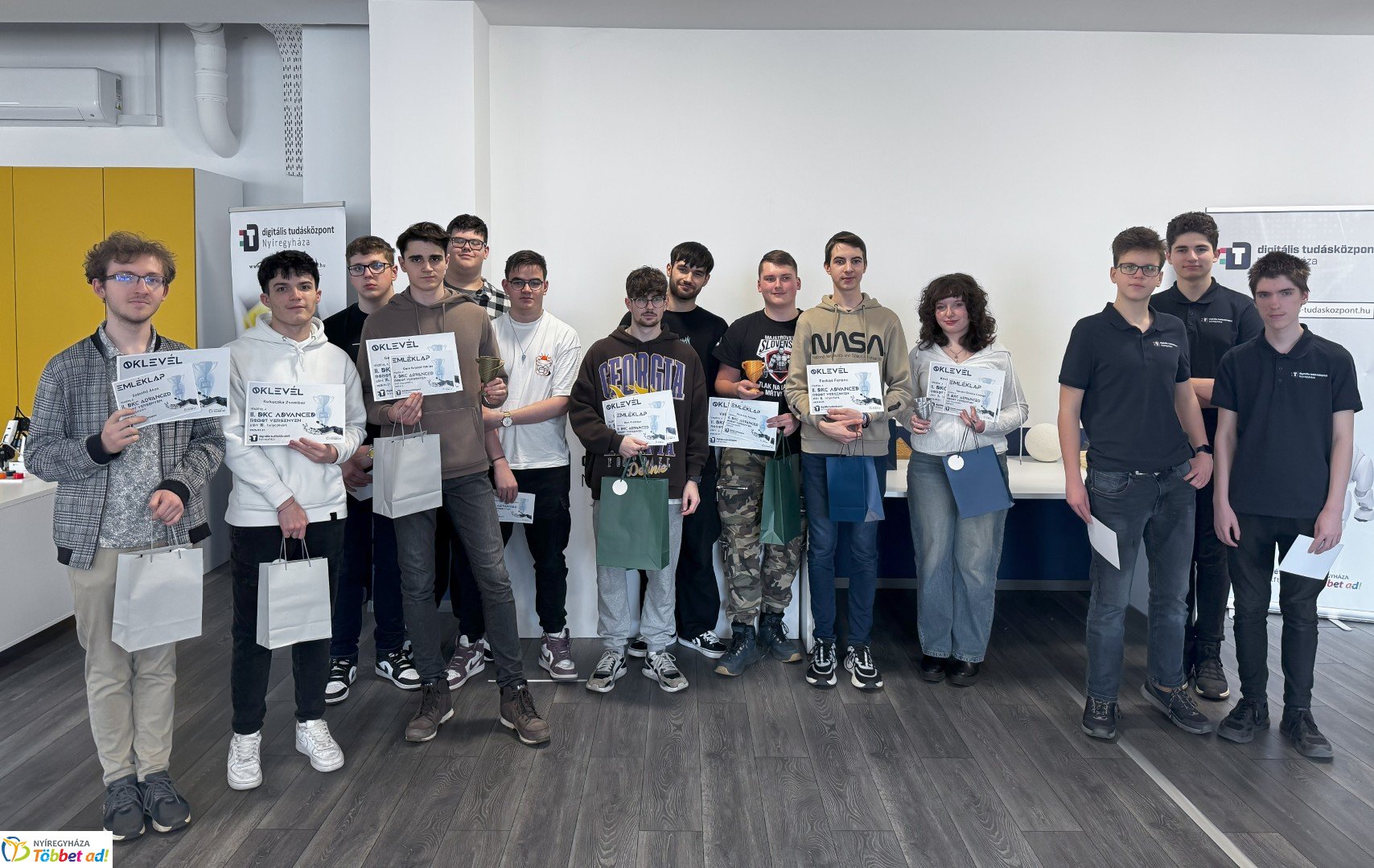 II. DKC ADVANCED robot verseny a Nyíregyházi Digitális Tudásközpontban