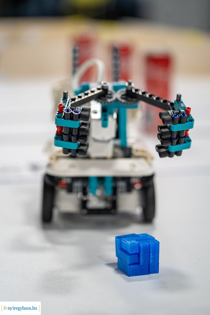 II. DKC CUP Robotika verseny a Nyíregyházi Digitális Tudásközpontban