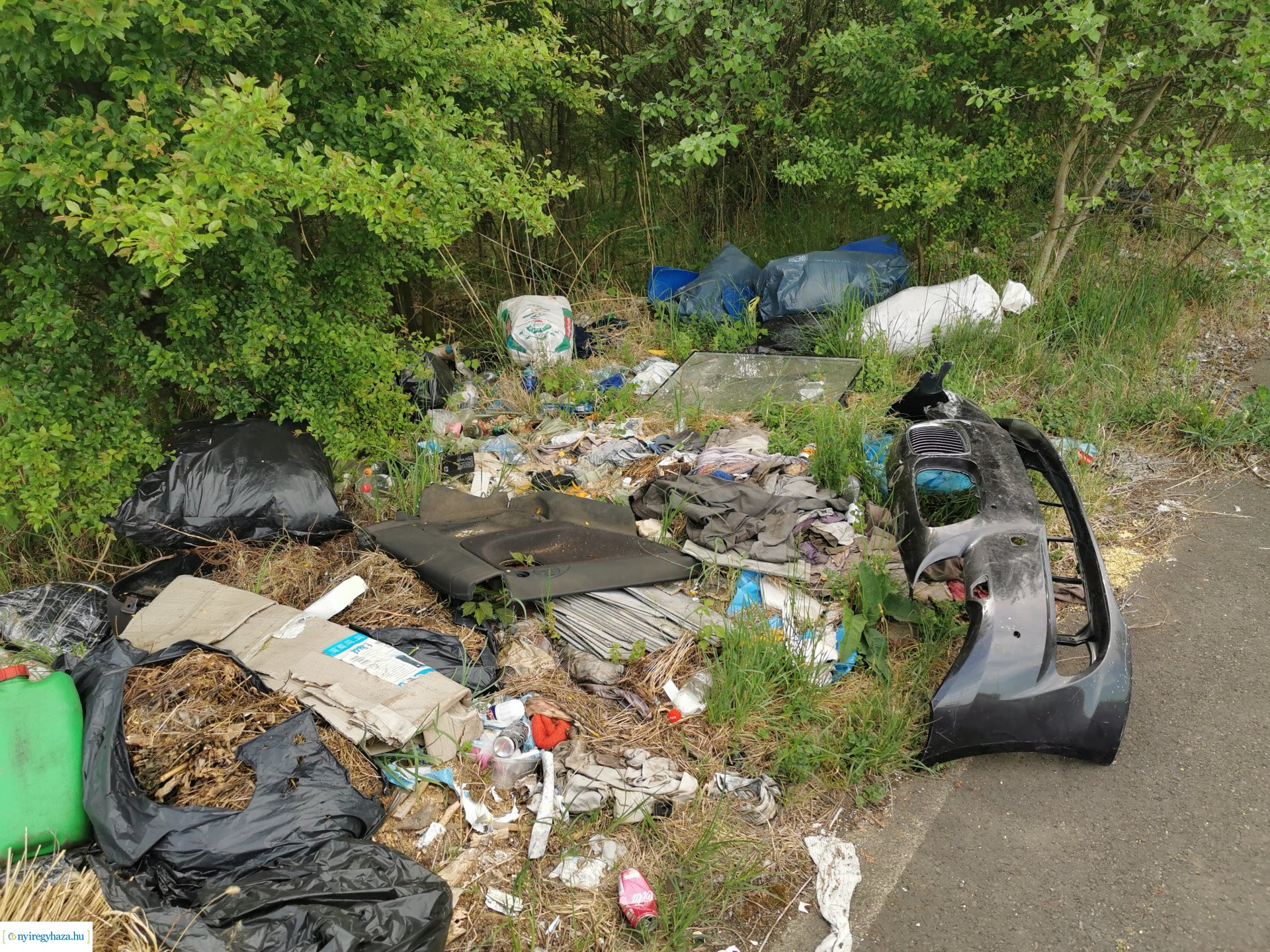 Illegális szemétlerakás