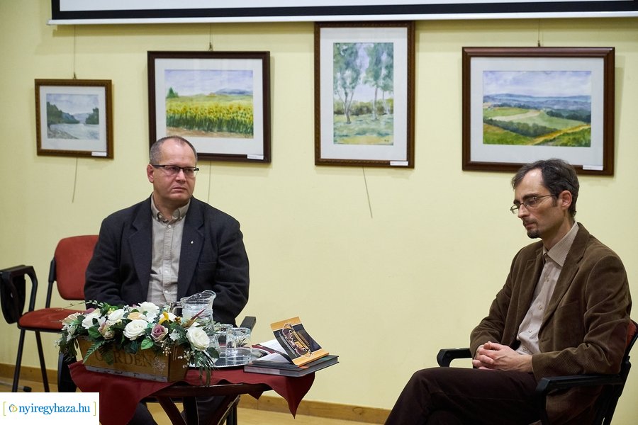 Ilyés Gábor kötetbemutatója a könyvtárban