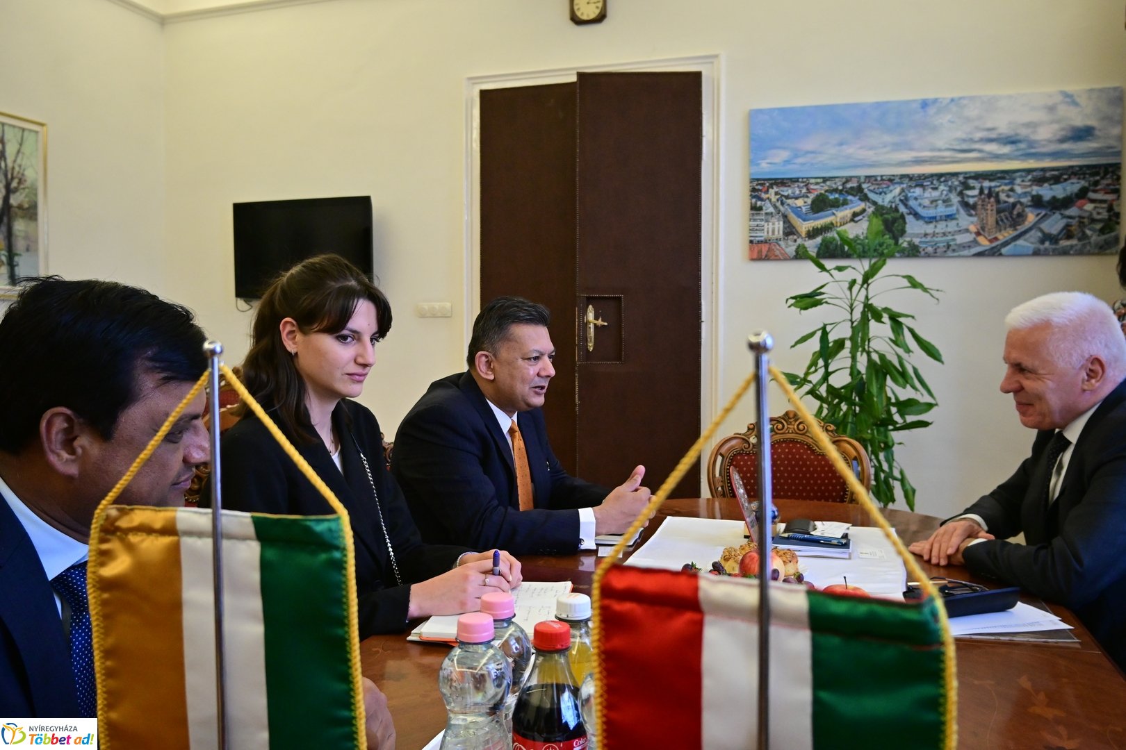 Indiai nagyövet látogatása a Városházán 2026