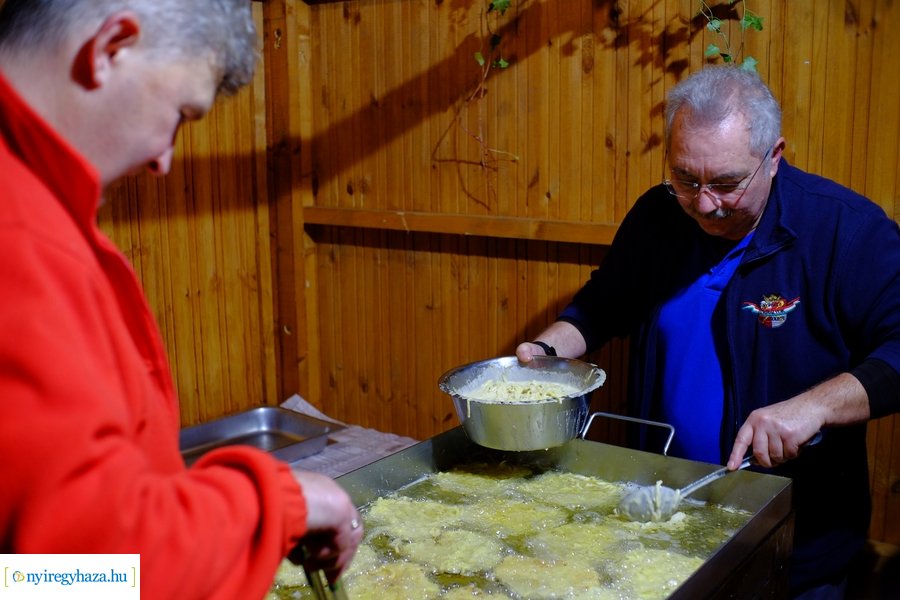 Ingyenes lapcsánka 20231214