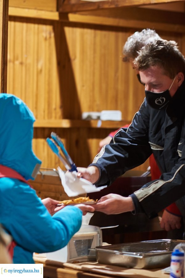 Ingyenes lapcsánka osztás 20211203