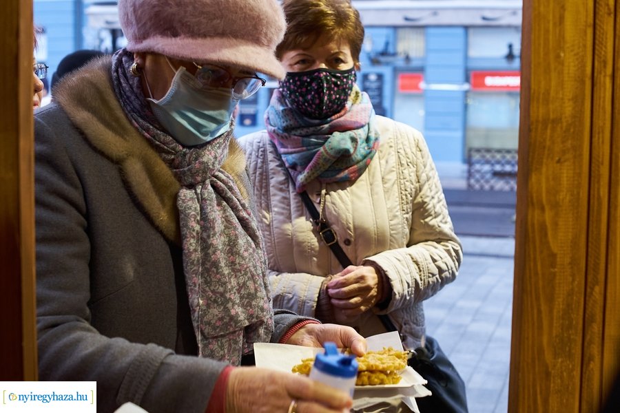 Ingyenes lapcsánka osztás 20211210