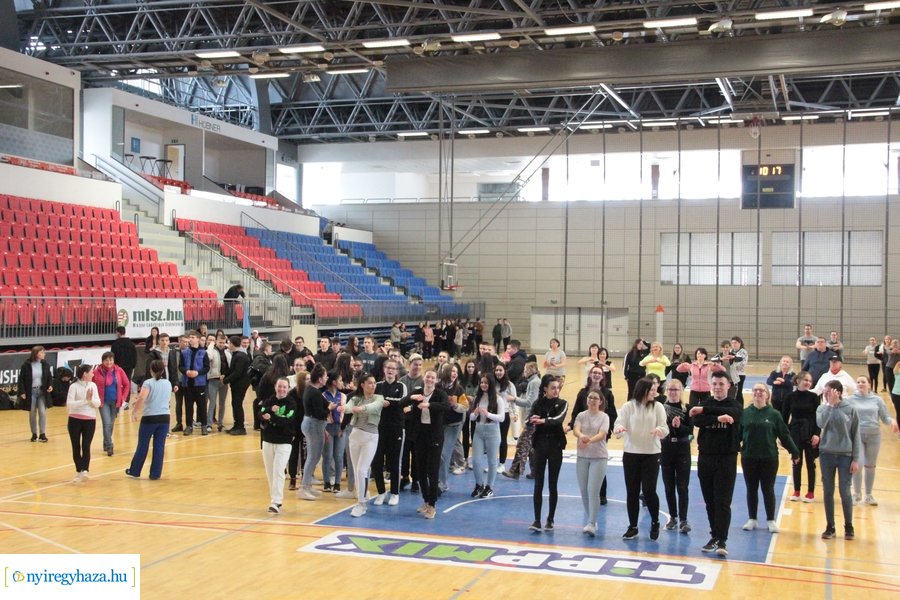 Ingyenes szűrések az Arénában 20230404