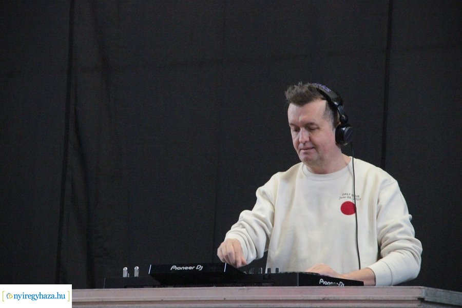 Ingyenes szűrések az Arénában 20230404