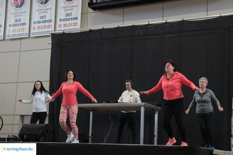 Ingyenes szűrések az Arénában 20230404