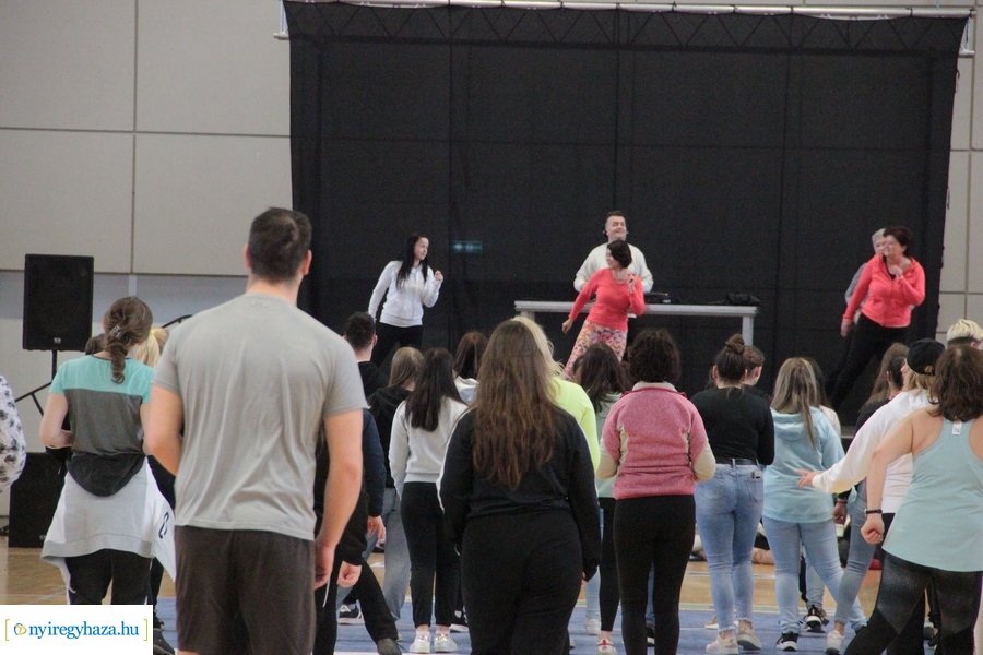 Ingyenes szűrések az Arénában 20230404