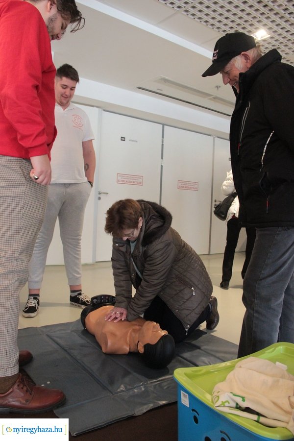 Ingyenes szűrések az Arénában 20230404