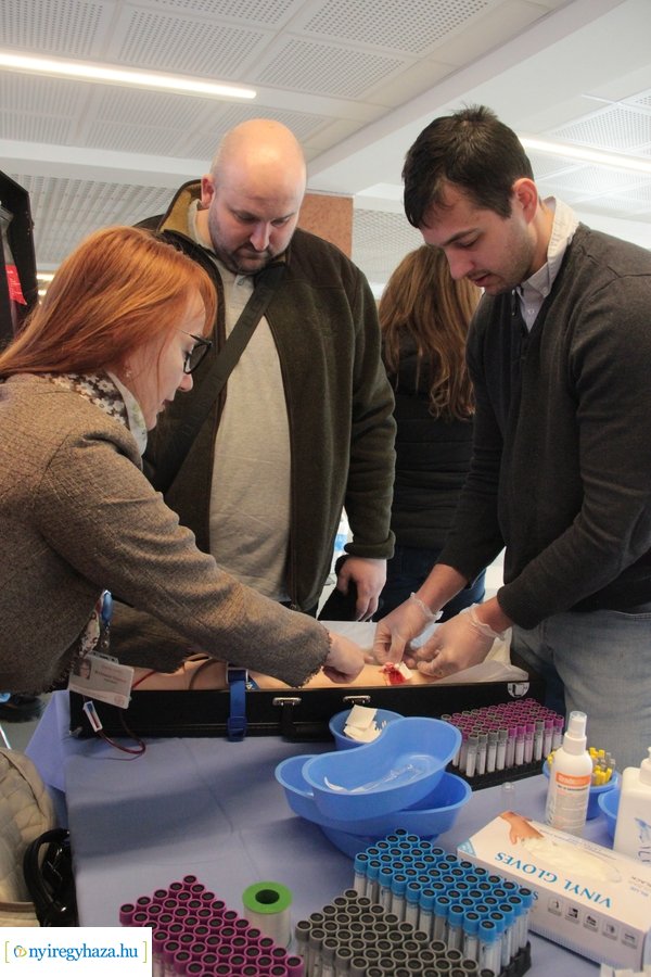 Ingyenes szűrések az Arénában 20230404