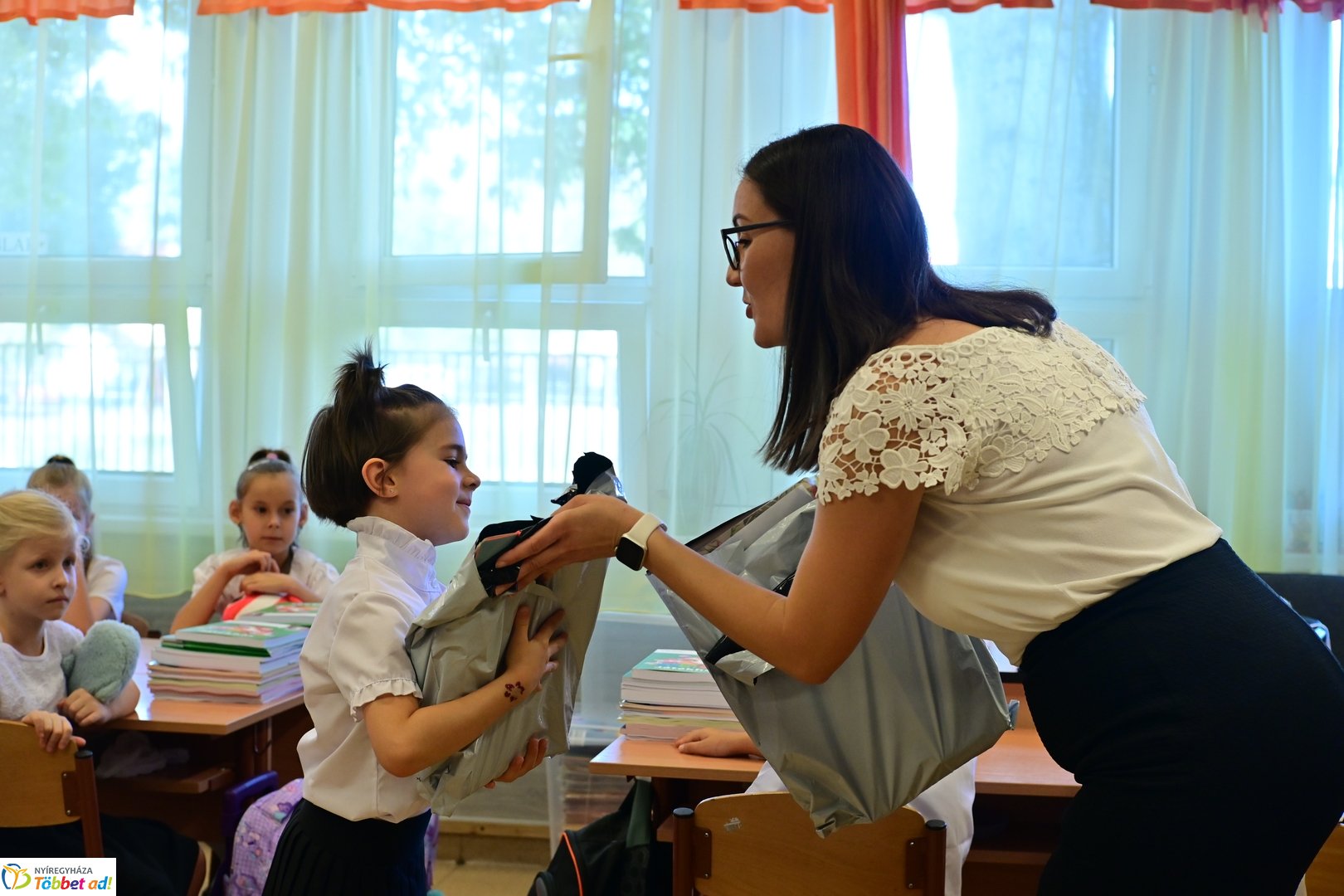 Ingyenes tanszercsomag osztás 2026 szeptemberében