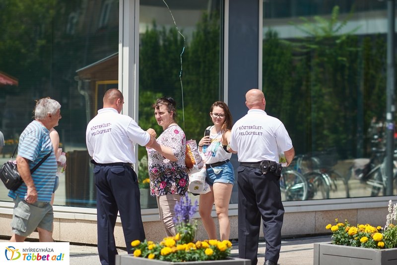 Ingyenes vízosztás 20190614