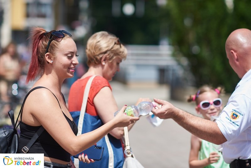 Ingyenes vízosztás 20190614