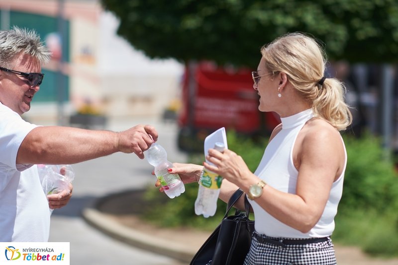 Ingyenes vízosztás 20190614