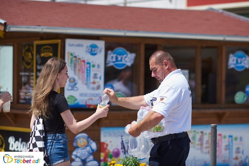 Ingyenes vízosztás 20190614