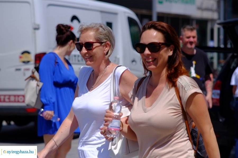 Ingyenes vízosztás 20230718