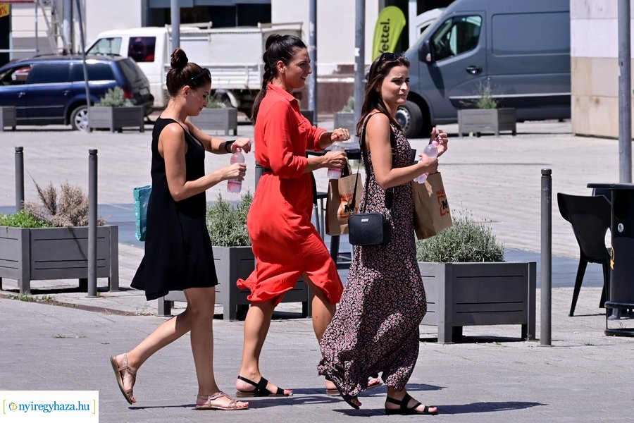 Ingyenes vízosztás 20240711