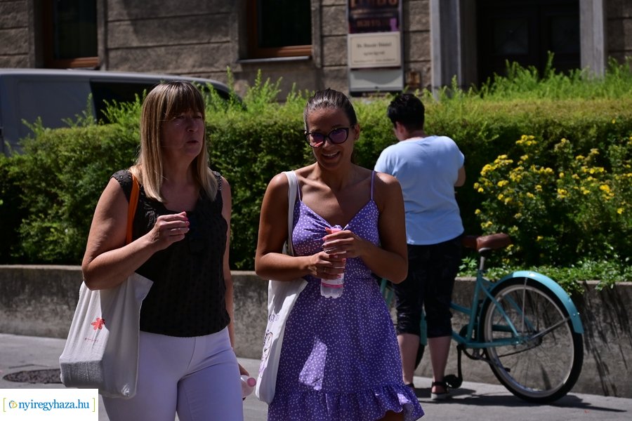 Ingyenes vízosztás 20240711