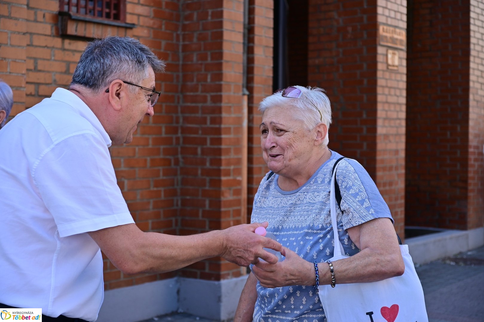 Ingyenes vízosztás a belvárosban 2026 augusztusában