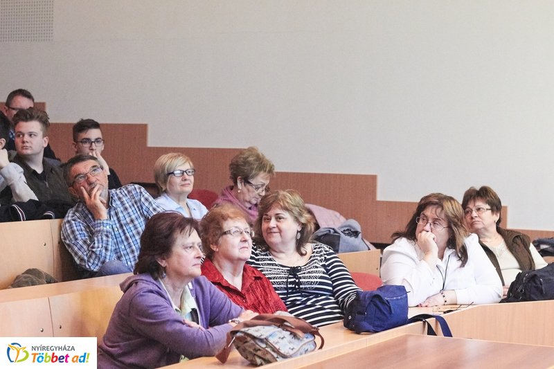 Internet Fiesta a könyvtárban