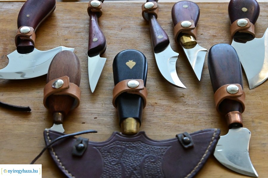 Iparművészek a könyvtárban 20240406