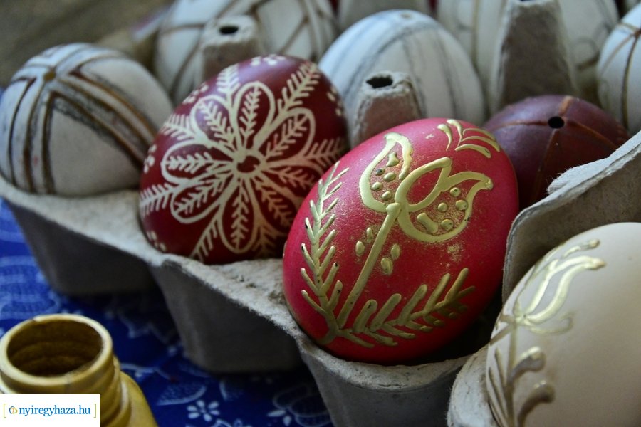 Iparművészek a könyvtárban 20240406