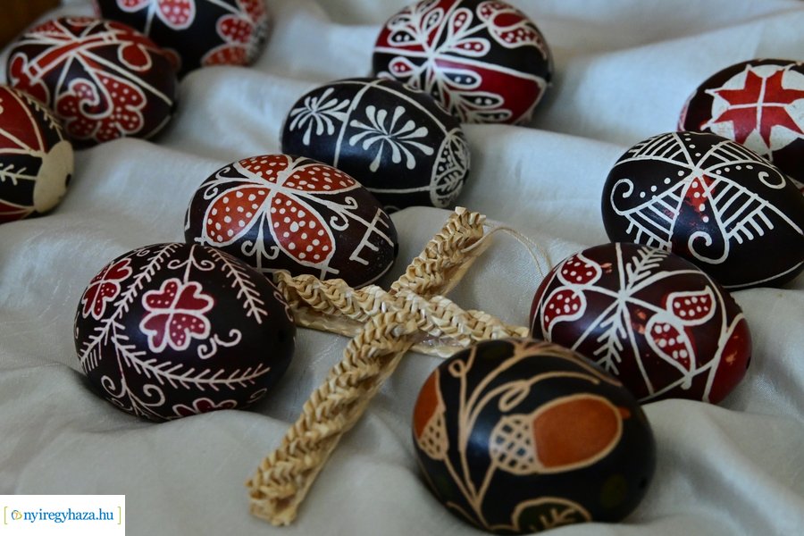 Iparművészek a könyvtárban 20240406