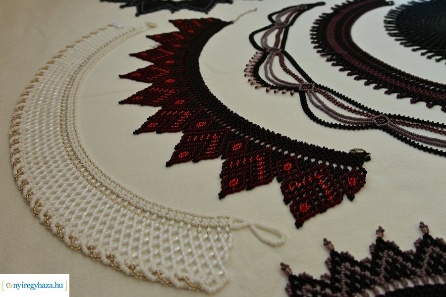 Iparművészek a könyvtárban 20240406