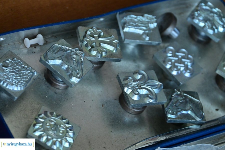 Iparművészek a könyvtárban 20240406