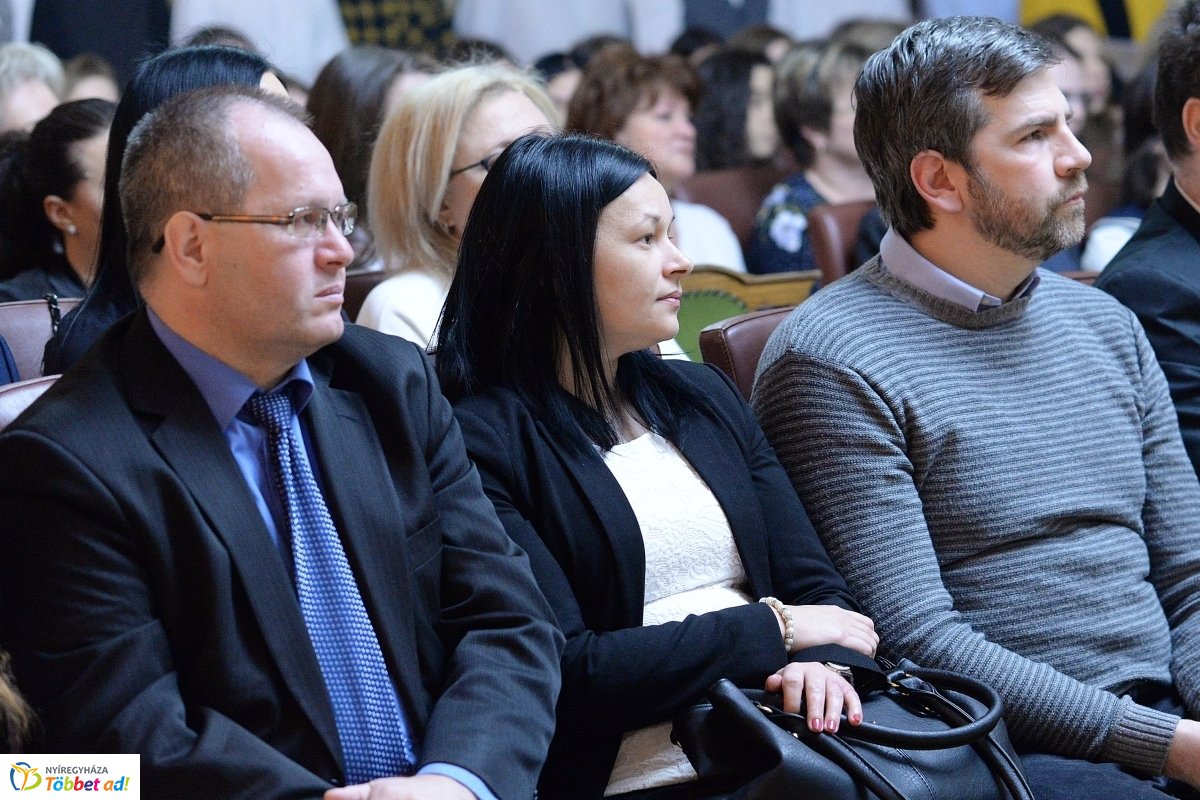 Irodalmi pályázat eredményhirdetése